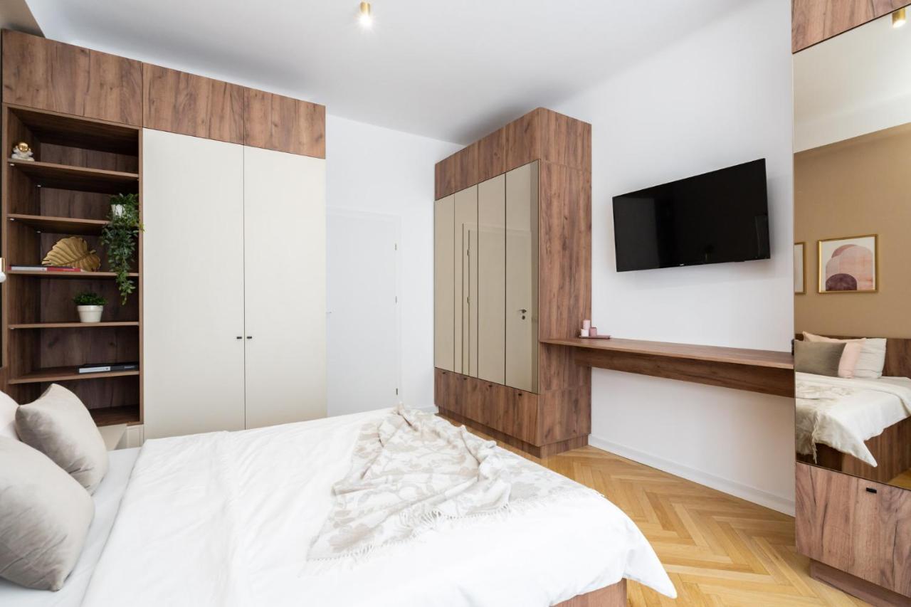 Old Town Bucharest, Luxury 2 Bedrooms Apartment Екстер'єр фото