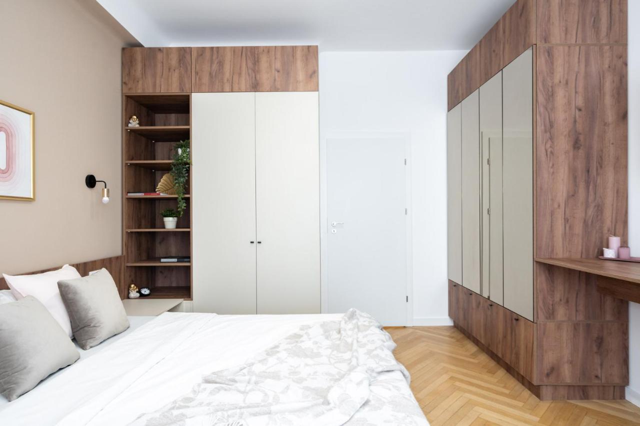 Old Town Bucharest, Luxury 2 Bedrooms Apartment Екстер'єр фото