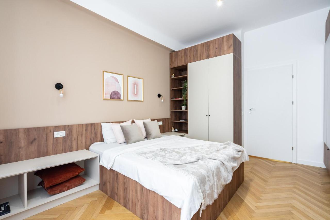 Old Town Bucharest, Luxury 2 Bedrooms Apartment Екстер'єр фото